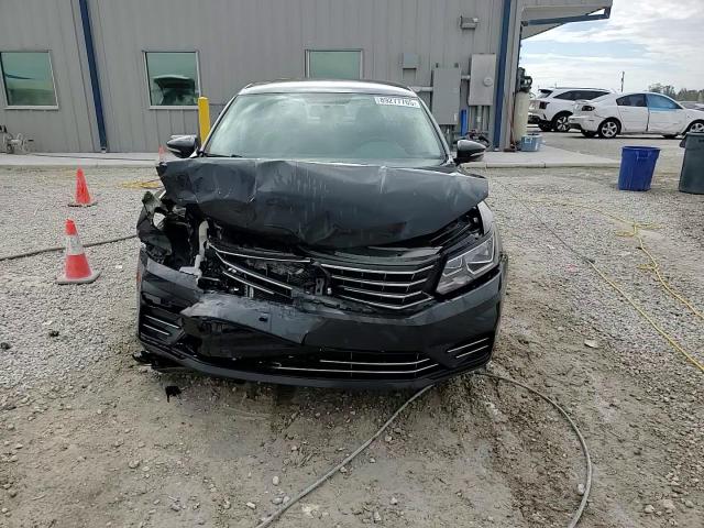 2017 Volkswagen Passat - Image 13