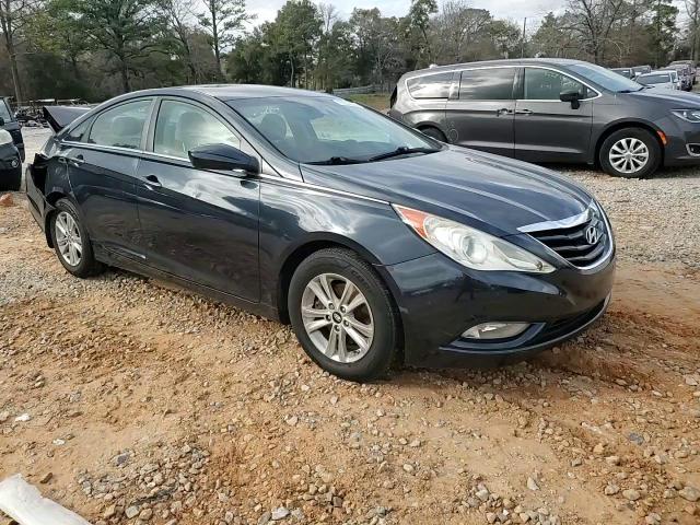 2013 Hyundai Sonata - Image 11
