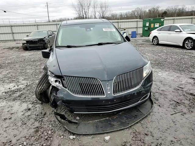 2014 Lincoln MKT - Image 12