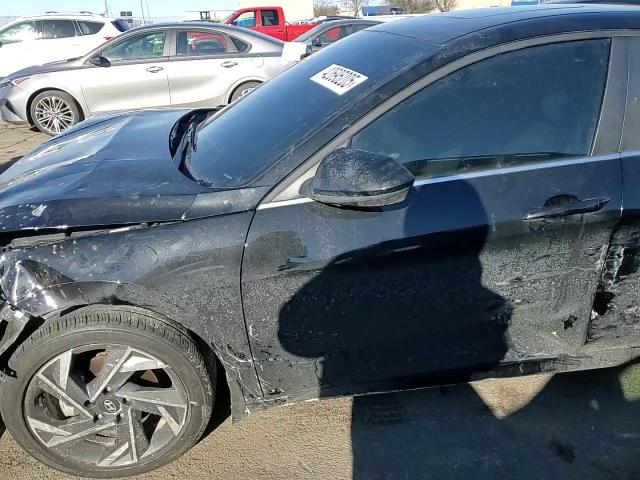2024 Hyundai Elantra - Image 11