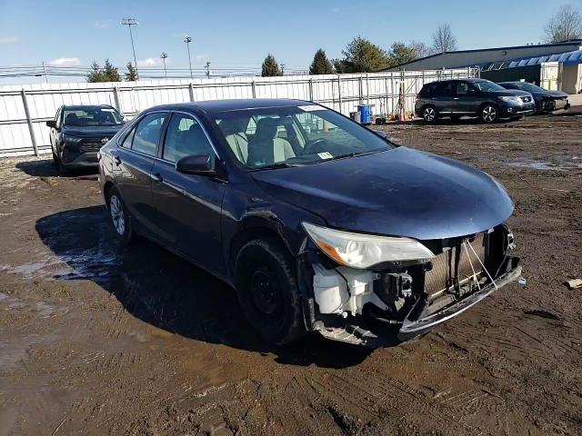 2015 Toyota Camry - Image 10