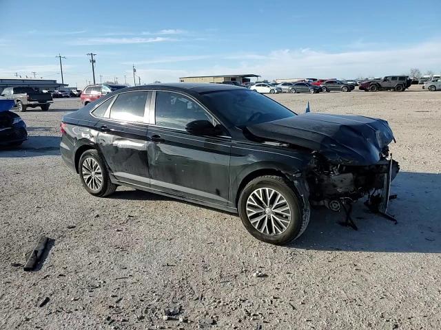 2020 Volkswagen Jetta - Image 11