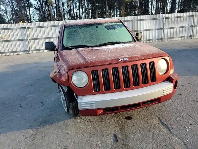 2010 Jeep Liberty (Patriot) - Image 12