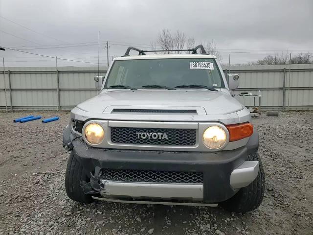 2007 Toyota FJ Cruiser - Image 12