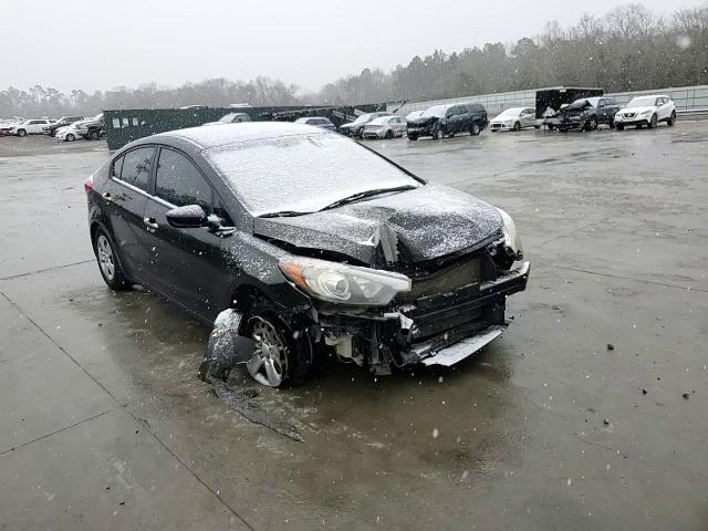 2016 Kia Forte - Image 13