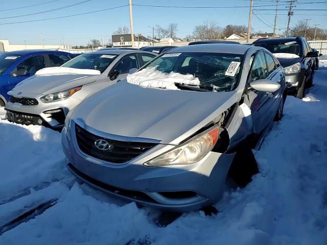 2011 Hyundai Sonata - Image 10