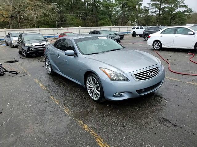 2015 Infiniti Q60 - Image 13