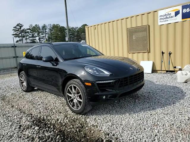 2017 Porsche Macan - Image 14