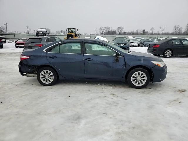 2016 Toyota Camry - Image 11