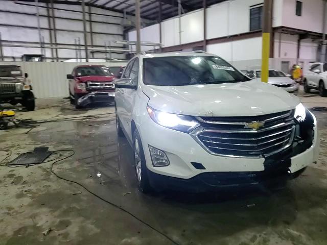 2020 Chevrolet Equinox - Image 13