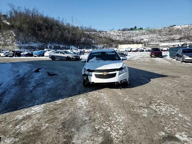 2013 Chevrolet Cruze - Image 13