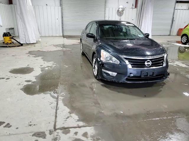 2013 Nissan Altima - Image 13