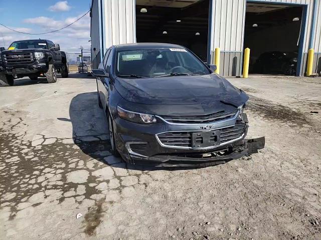 2017 Chevrolet Malibu - Image 11