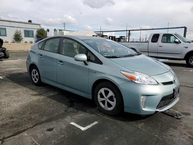 2015 Toyota Prius - Image 10