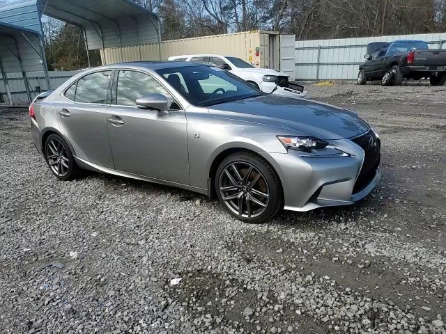 2016 Lexus IS - Image 11