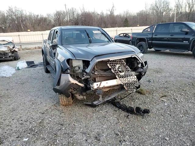 2018 Toyota Tacoma - Image 12
