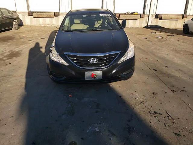 2013 Hyundai Sonata - Image 10