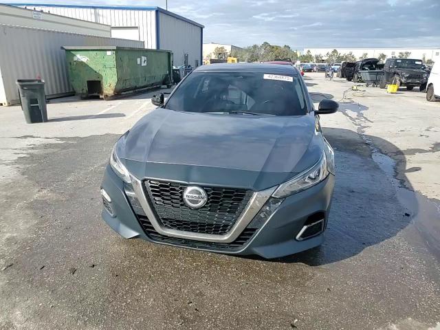 2020 Nissan Altima - Image 13