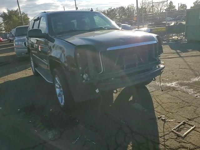 2012 GMC Yukon - Image 12