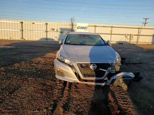 2020 Nissan Altima - Image 10