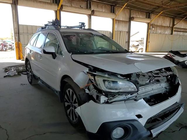 2015 Subaru Outback - Image 12