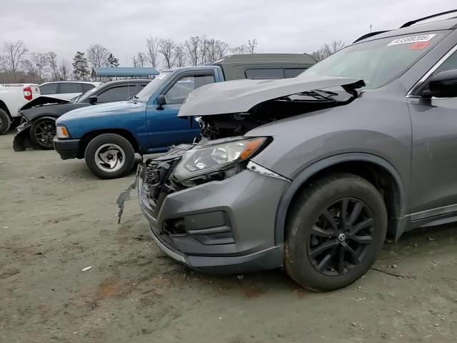 2017 Nissan Rogue - Image 12