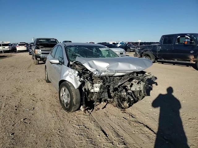 2018 Kia Forte - Image 11