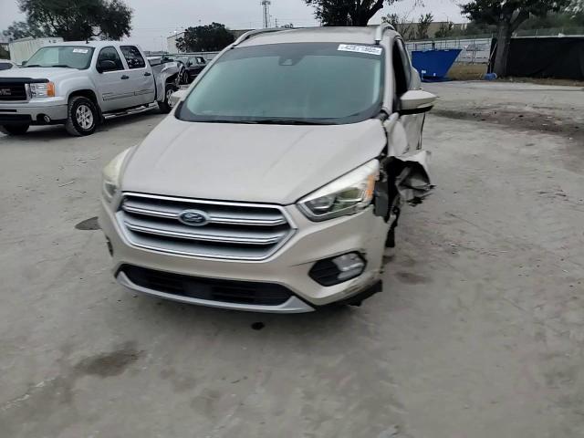 2017 Ford Escape - Image 11