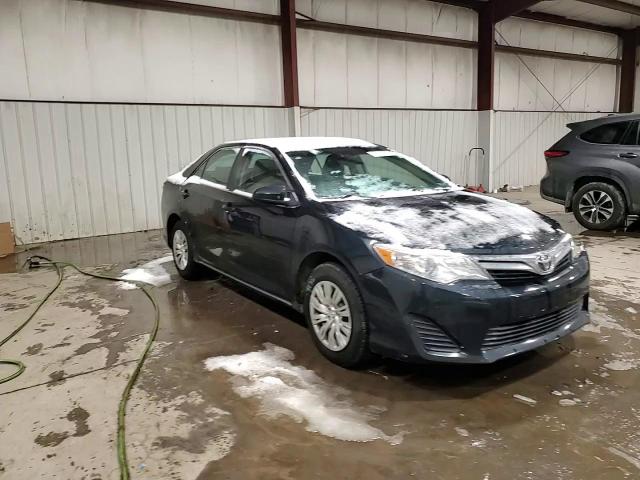 2014 Toyota Camry - Image 13