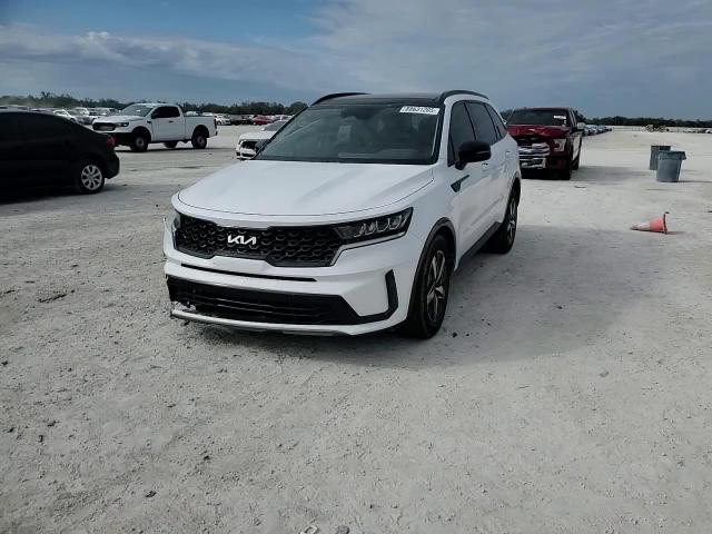 2023 Kia Sorento - Image 12