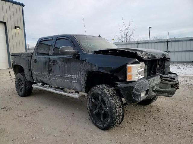 2011 Chevrolet Silverado - Image 10