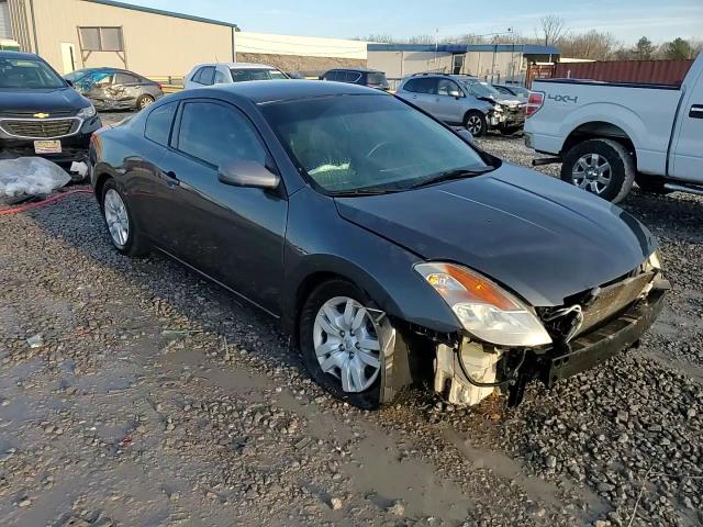 2009 Nissan Altima - Image 13