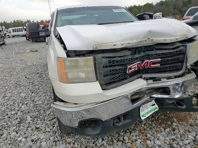 2011 GMC Sierra - Image 11