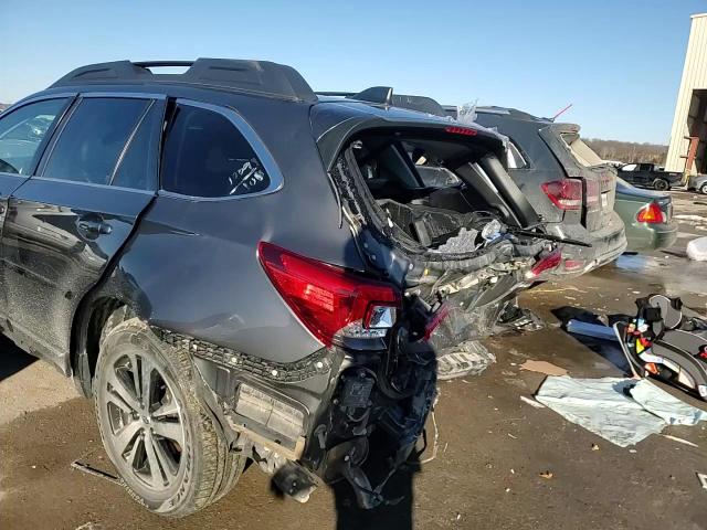 2018 Subaru Outback - Image 12