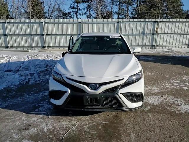 2021 Toyota Camry - Image 11