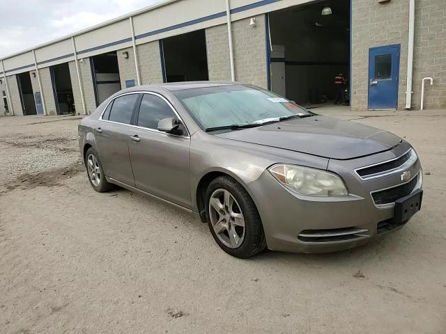 2010 Chevrolet Malibu - Image 10