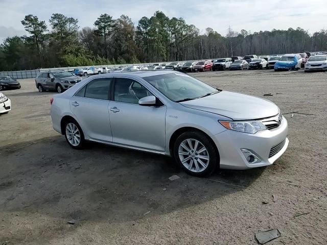 2012 Toyota Camry - Image 10
