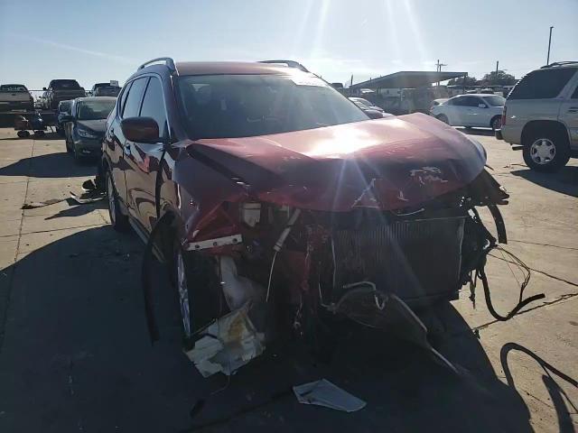 2018 Nissan Rogue - Image 12