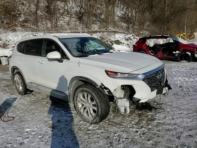 2020 Hyundai Santa Fe - Image 12