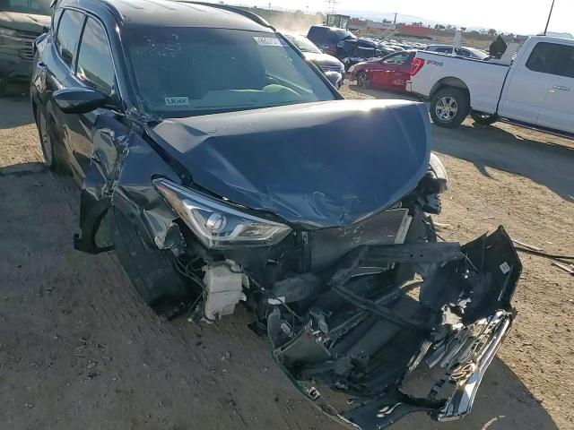 2017 Hyundai Santa Fe - Image 11