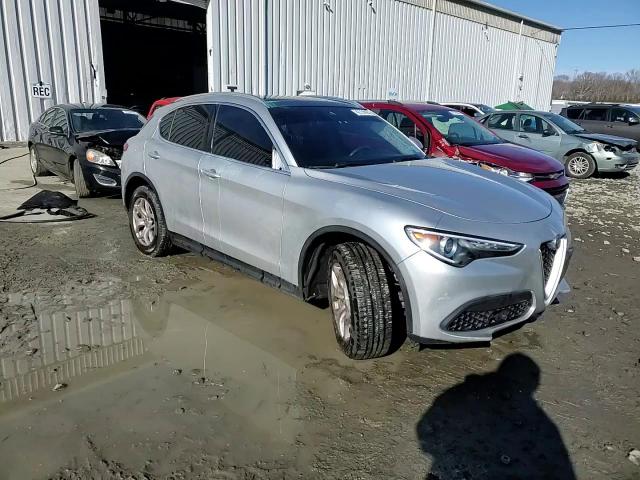 2020 Alfa Romeo Stelvio - Image 15