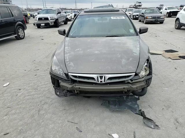 2006 Honda Accord - Image 10