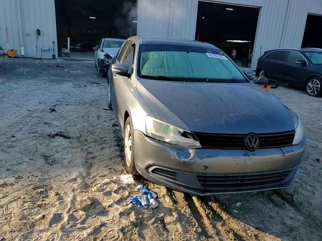 2014 Volkswagen Jetta - Image 11