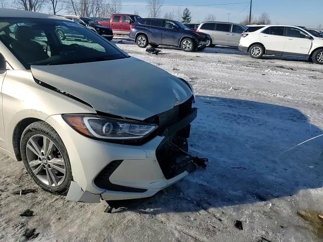 2017 Hyundai Elantra - Image 10