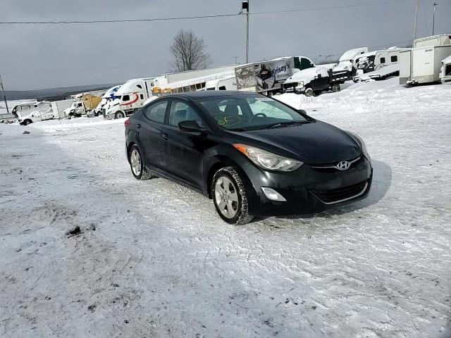 2013 Hyundai Elantra - Image 13