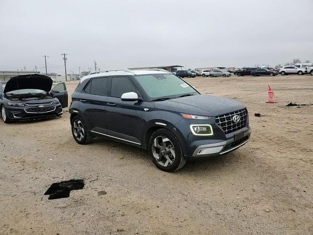 2020 Hyundai Venue - Image 11