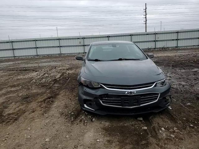 2017 Chevrolet Malibu - Image 11