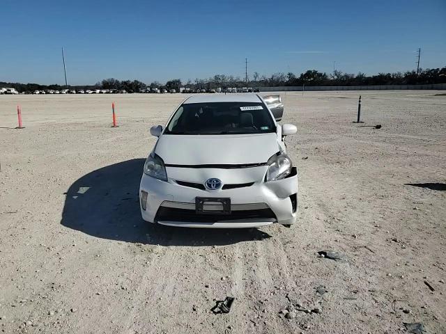 2012 Toyota Prius - Image 10