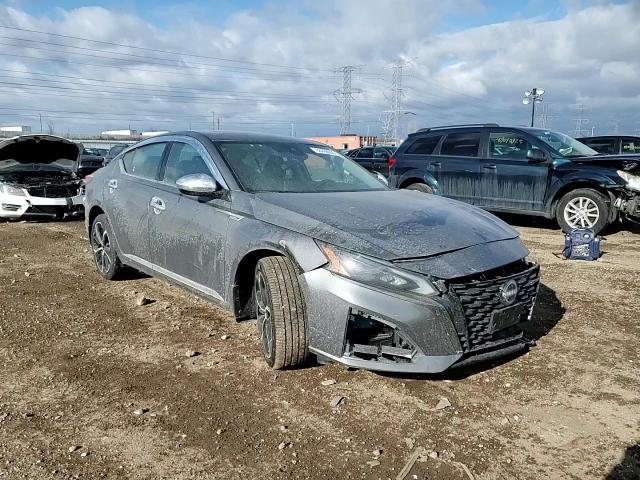 2024 Nissan Altima - Image 10