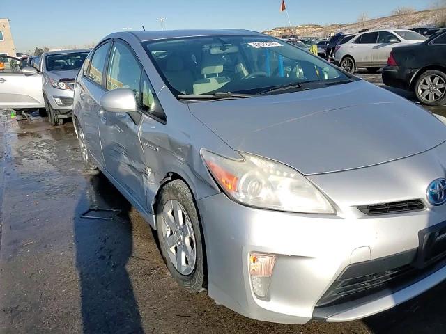 2012 Toyota Prius - Image 13